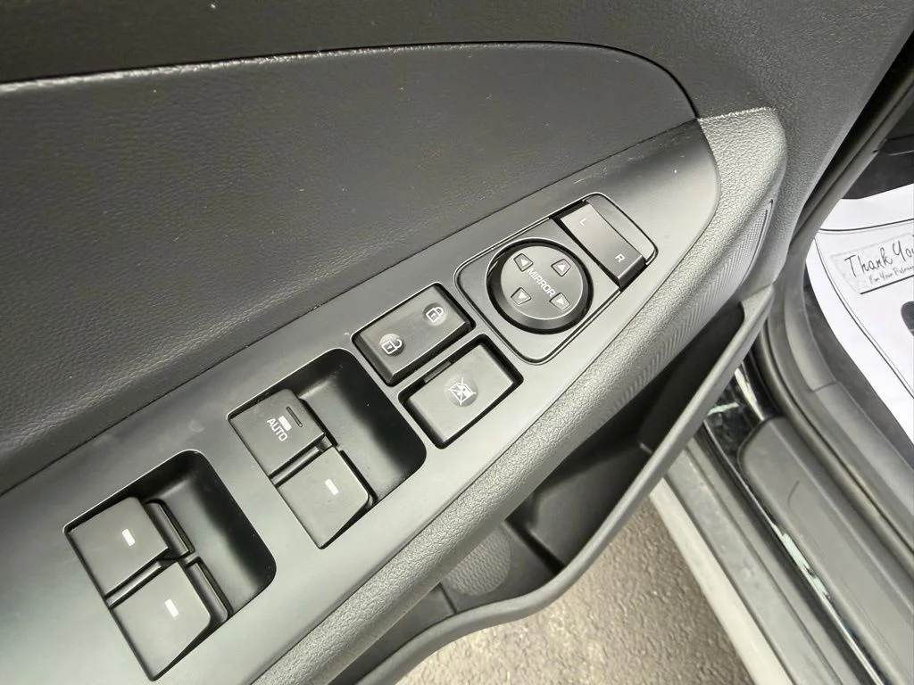 Certified Used 2020 Black Noir Pearl Hyundai SEL image 19
