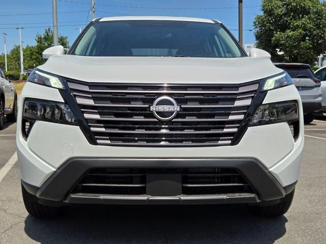 New 2026 Everest White Pearl TriCoat Nissan SV image 6