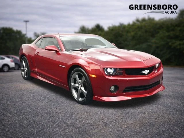 Used 2013 Red Chevrolet 2LT image 1