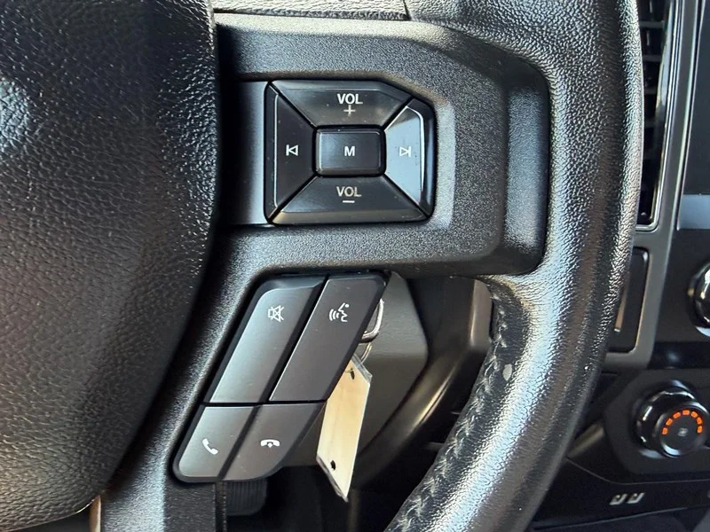 Certified Used 2020 Magnetic Metallic Ford XLT image 18