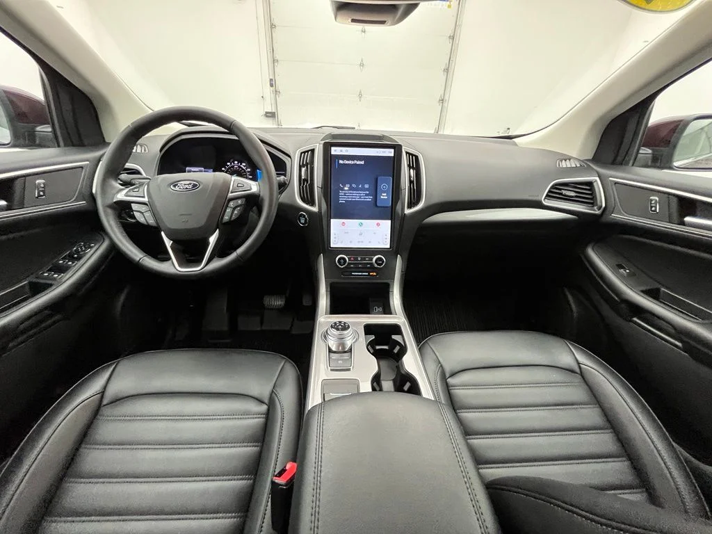 Used 2023 Red Ford SEL image 4