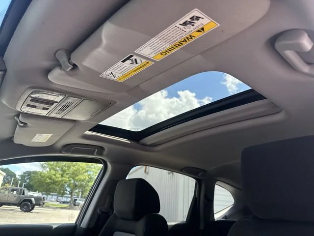 Used 2020  Honda EX image 29