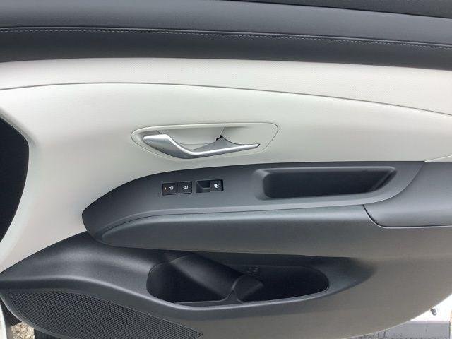 New 2026 White Pearl Hyundai SEL image 22