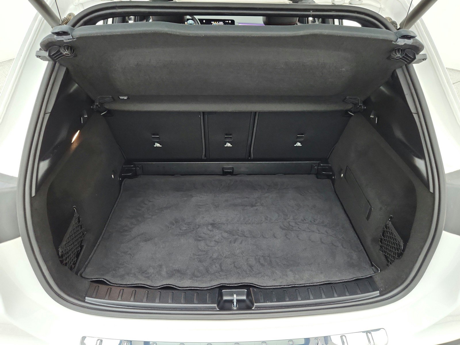 Certified Used 2023 Polar White Mercedes-Benz GLA 250 image 29