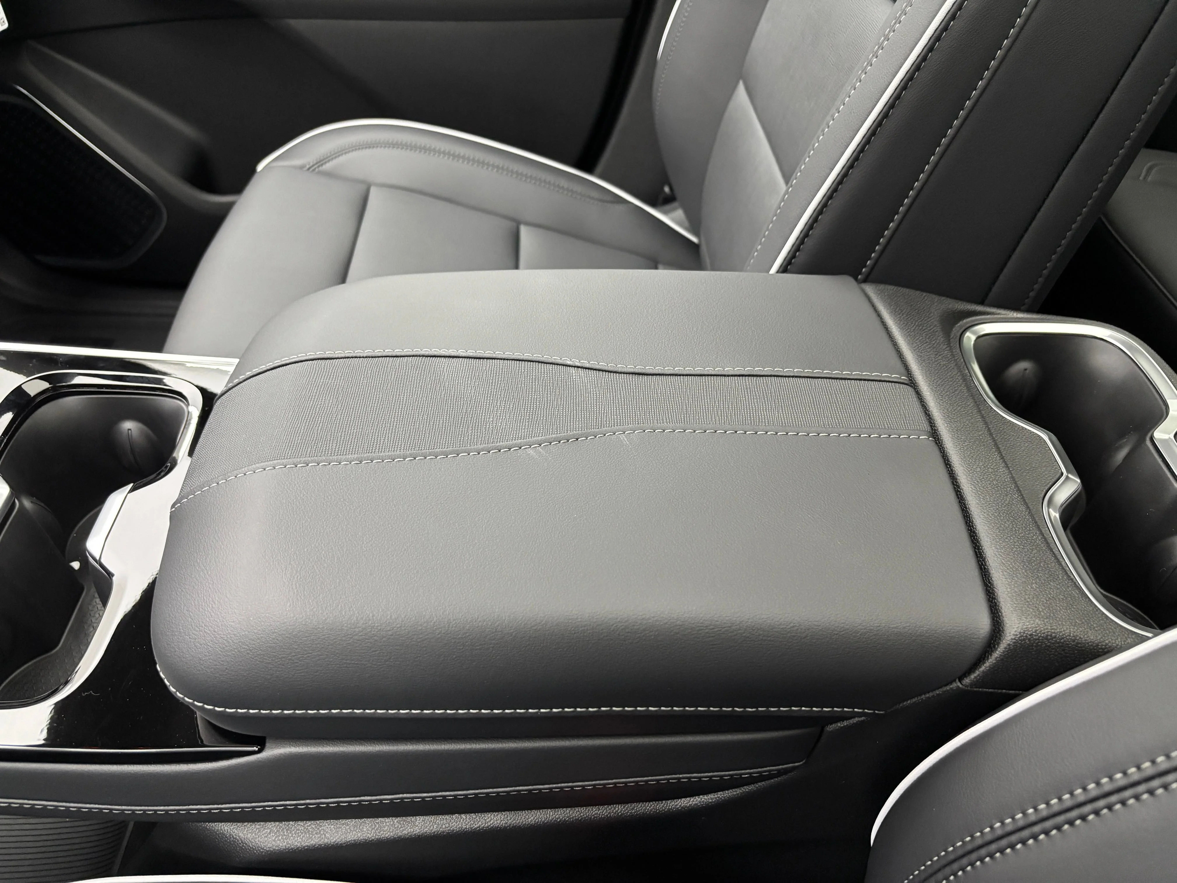 New 2026 Moonstone Gray Metallic Buick Preferred image 32