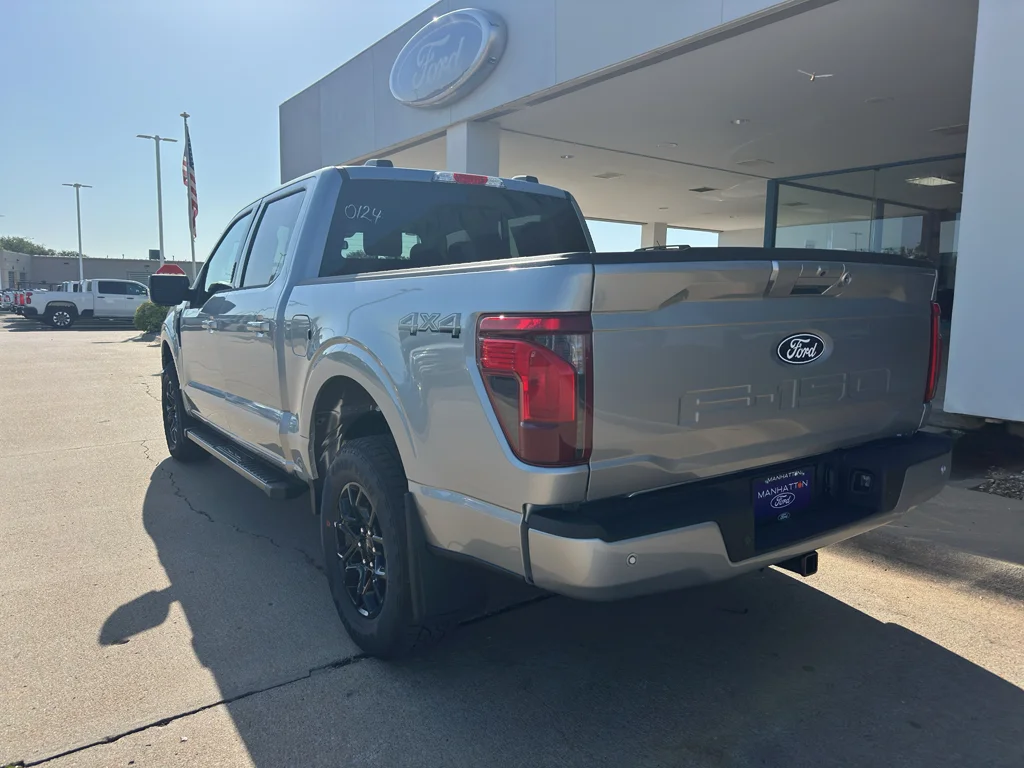 New 2026 Iconic Silver Metallic Ford XLT image 10