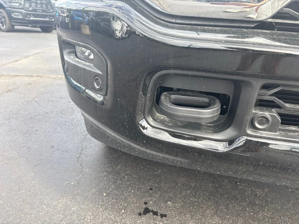 New 2026 Diamond Black Crystal Pearl-Coat Exterior Paint RAM LARAMIE image 9