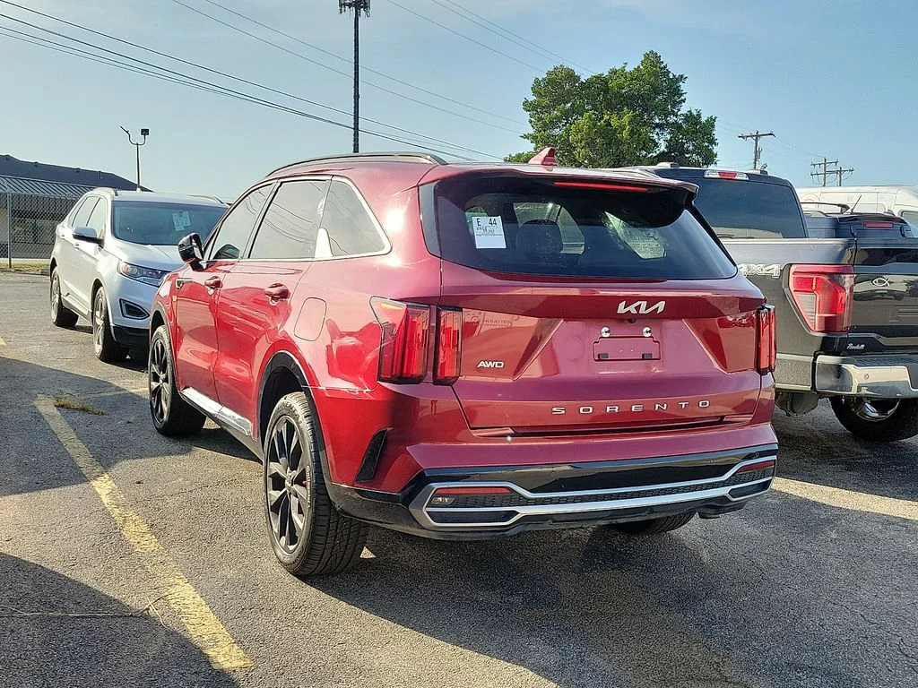 Used 2022 Passion Red Tintcoat Kia SX image 3