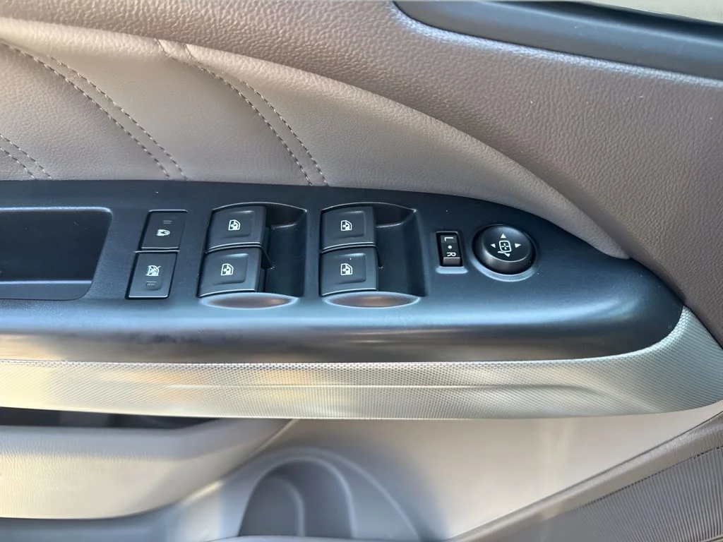 Used 2021 Black GMC Denali image 26