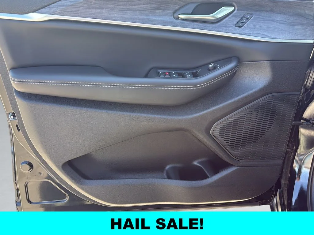 Used 2024 Black Jeep Limited image 11