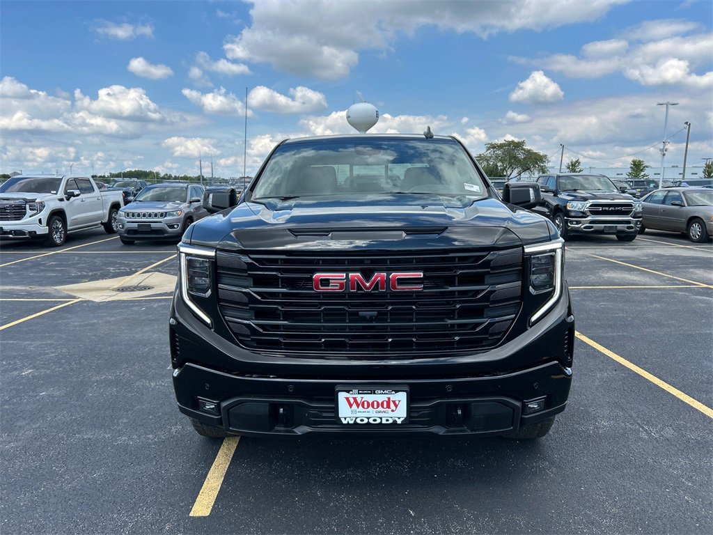 2026 GMC SIERRA - Image 2