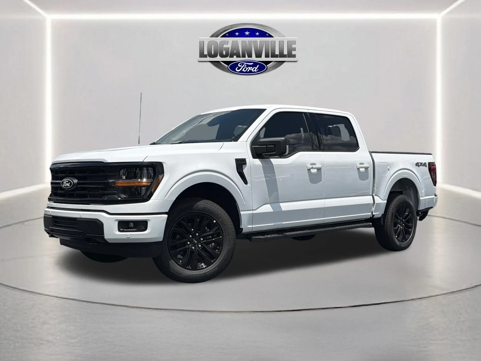 New 2026 Oxford White Ford XLT image 1