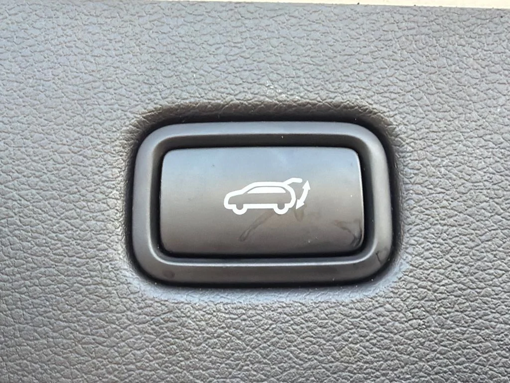 Used 2025 White Hyundai XRT image 19