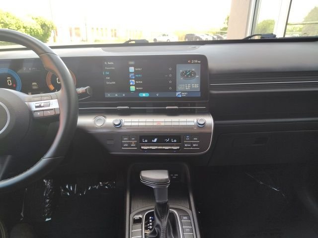 Used 2025 Gray Hyundai SEL image 17