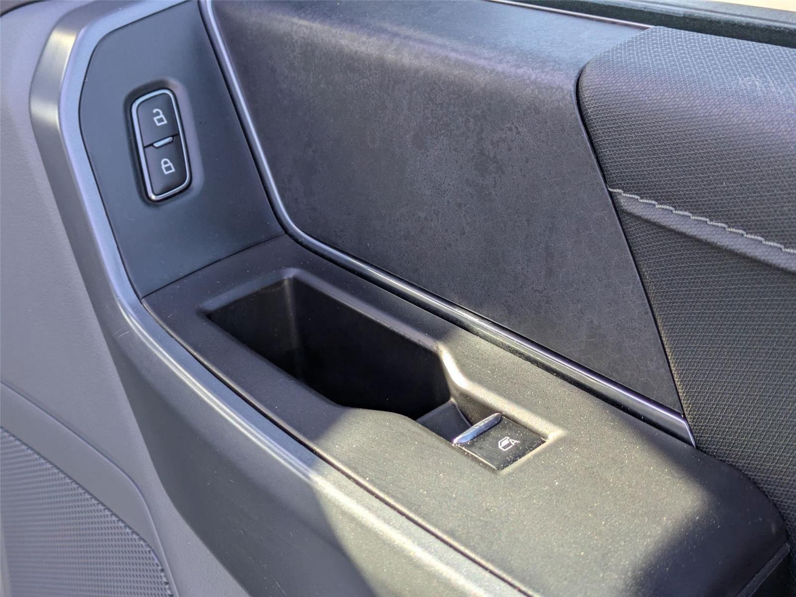 Used 2024 Agate Black Metallic Ford XLT image 34