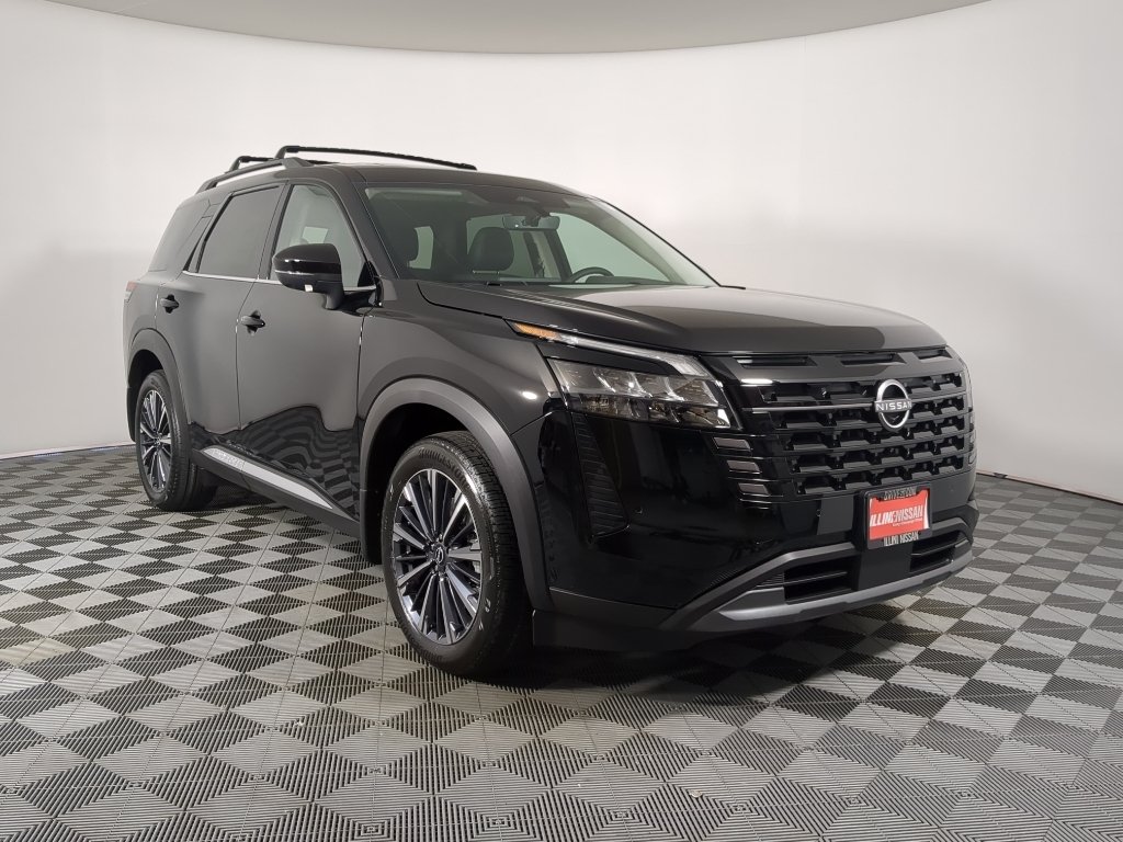 2026 Nissan Pathfinder Platinum 4WD's photo