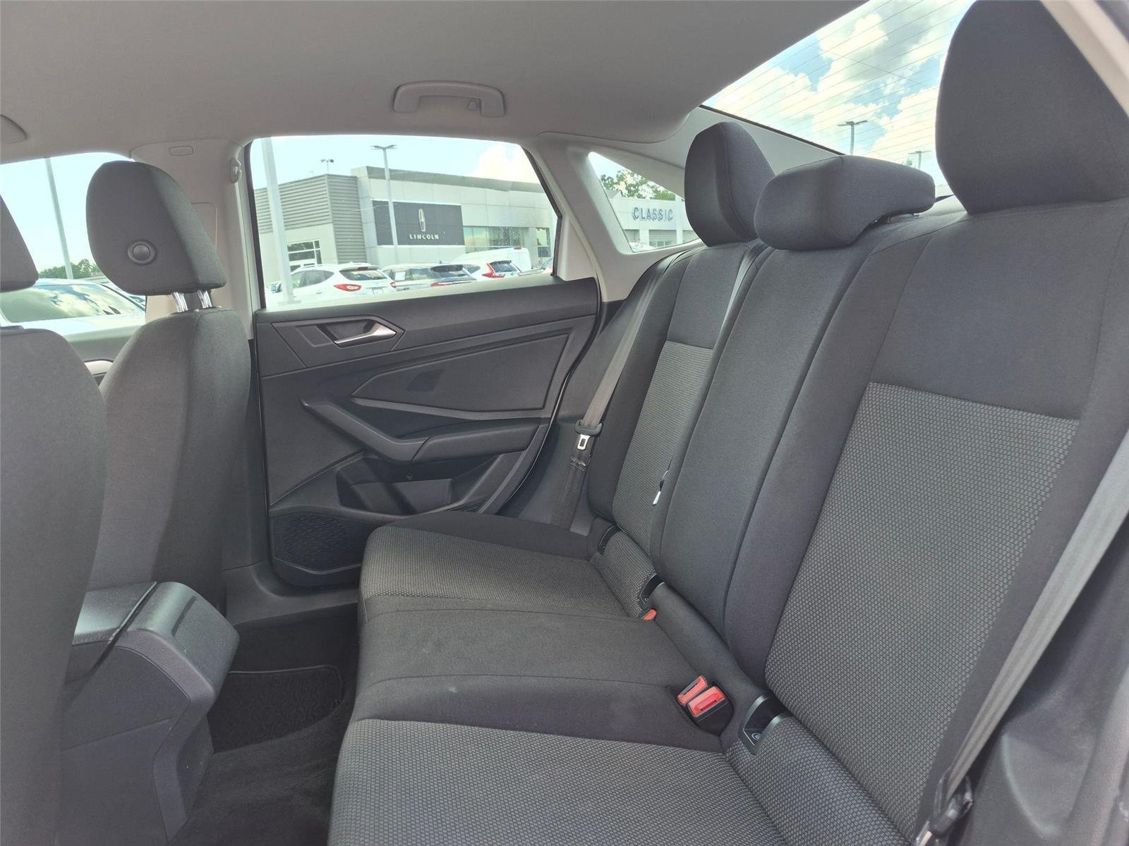 Used 2019 Pure White Volkswagen S image 25