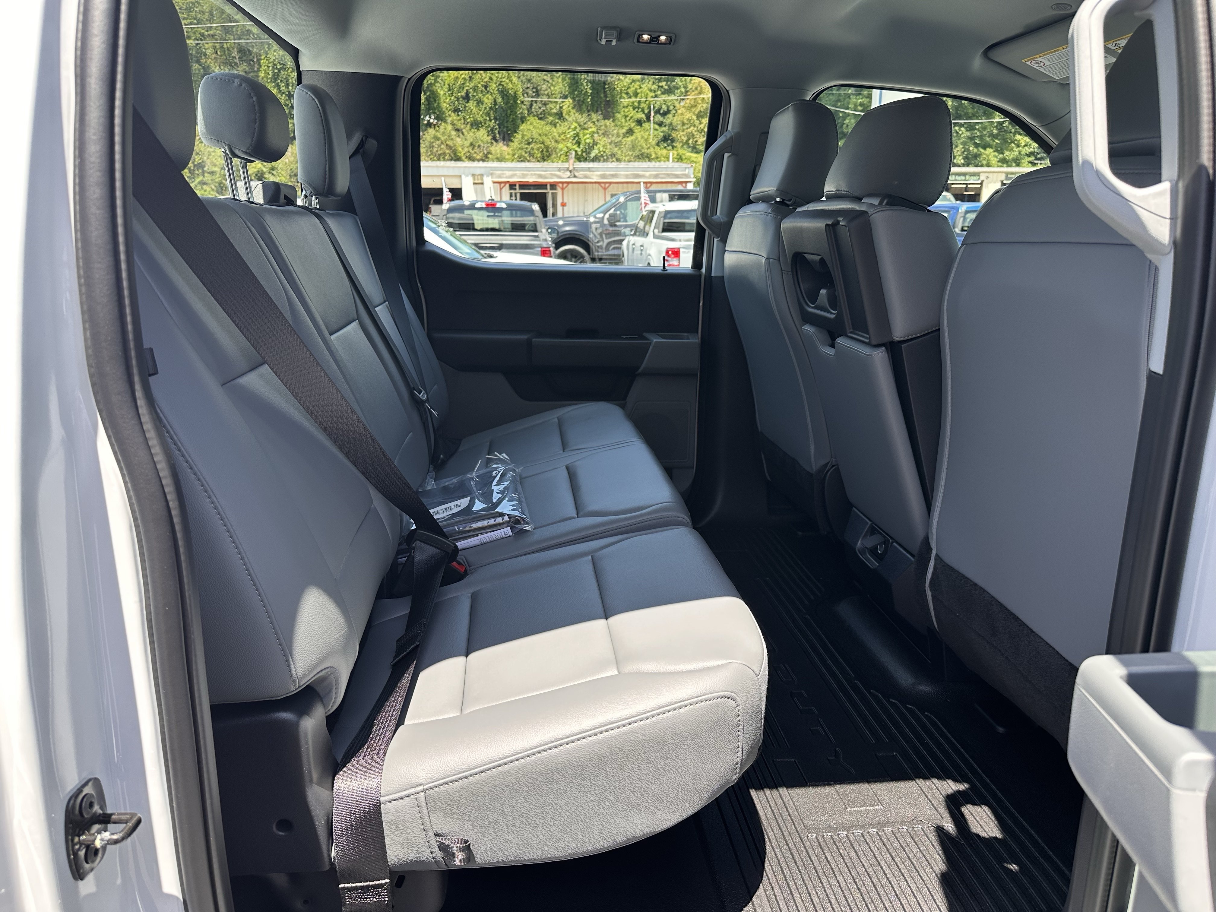 New 2026 Oxford White Ford F-250® XL image 17