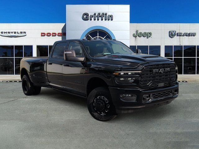 New 2026 Diamond Black Crystal Pearl-Coat Exterior Paint RAM Laramie image 2