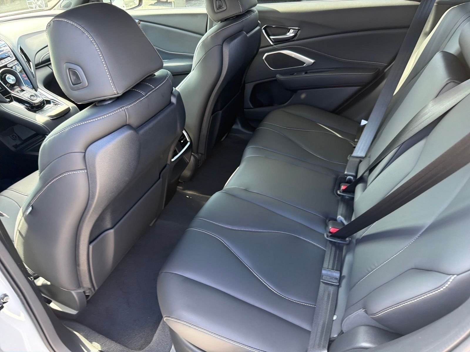New 2026 Platinum White Pearl Acura Base image 21