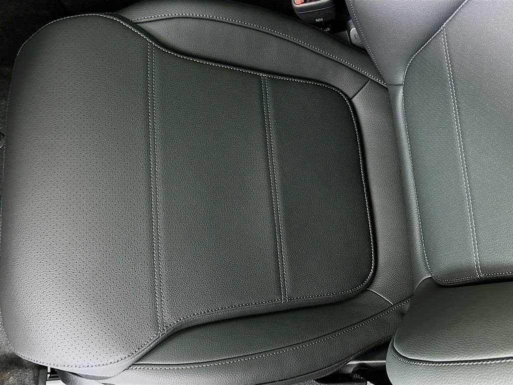 New 2026 Selenite Grey Metallic Mercedes-Benz C 300 image 51