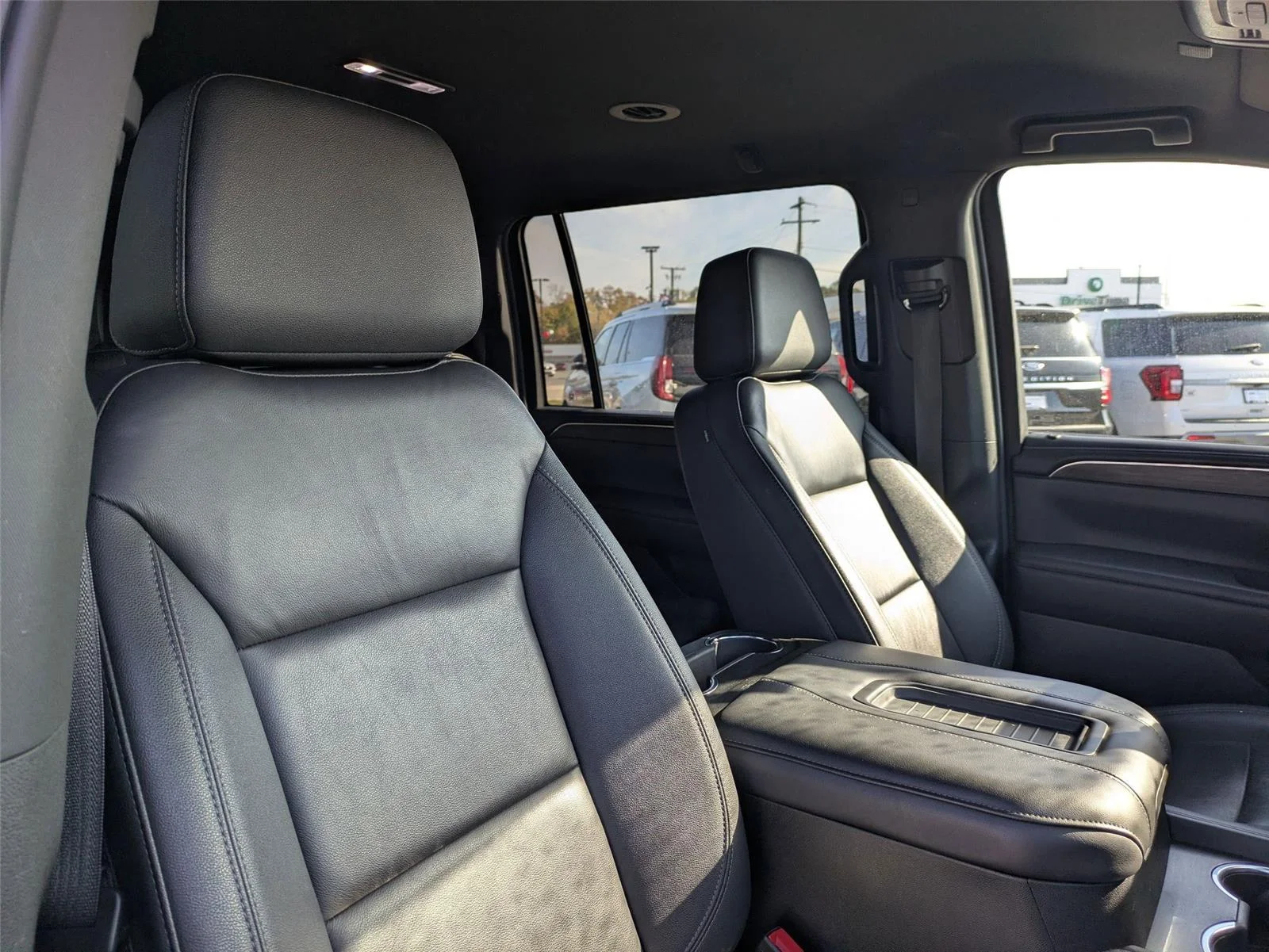 Used 2024 Summit White Chevrolet LT image 35