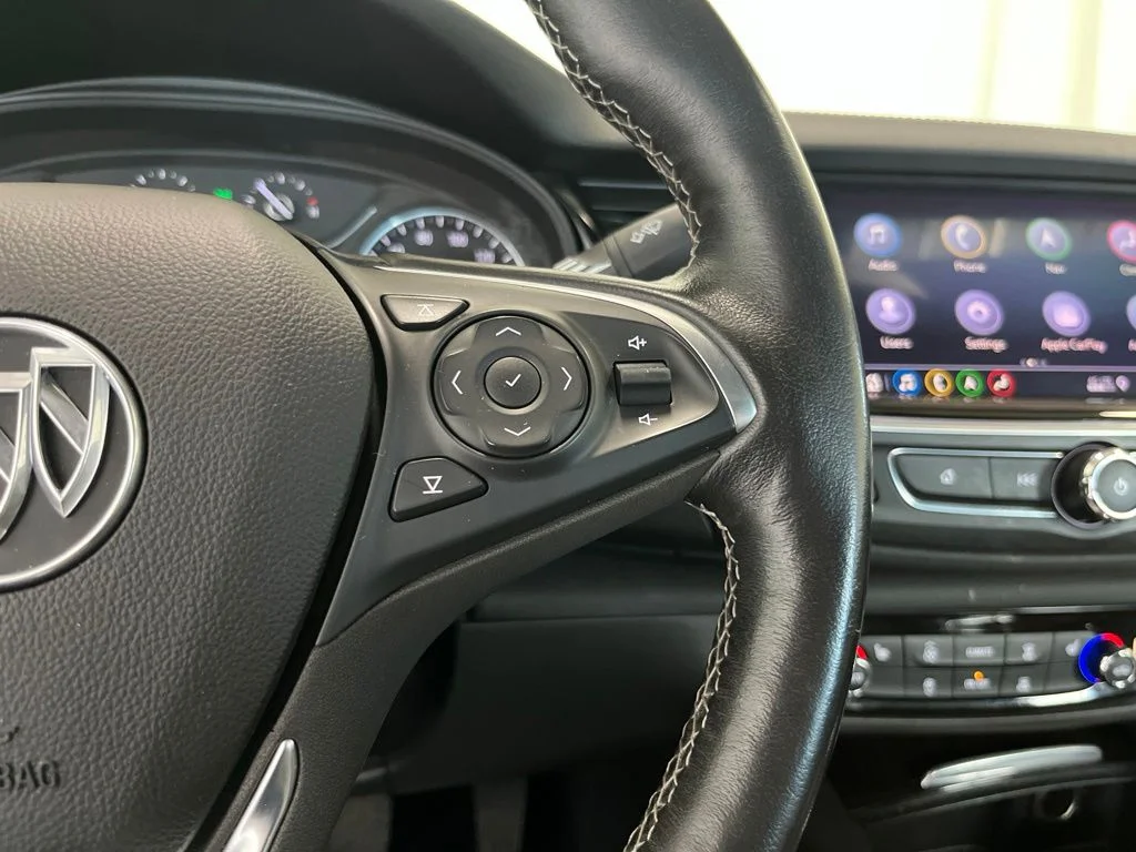 Used 2019 White Buick Avenir image 8