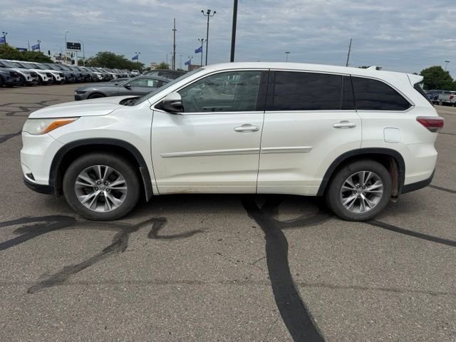Used 2014  Toyota LE Plus V6 image 7