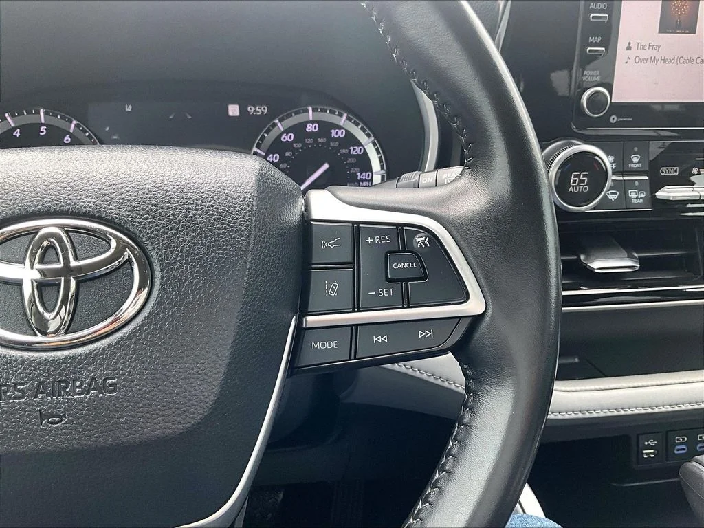 Used 2022 Gray Toyota XLE image 20