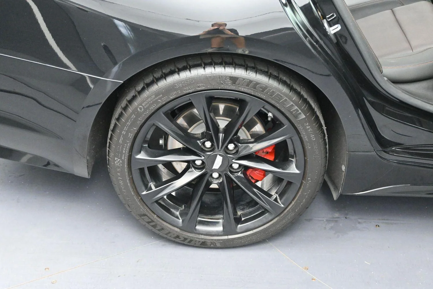 Used 2023 Black Raven Cadillac V-Series image 33