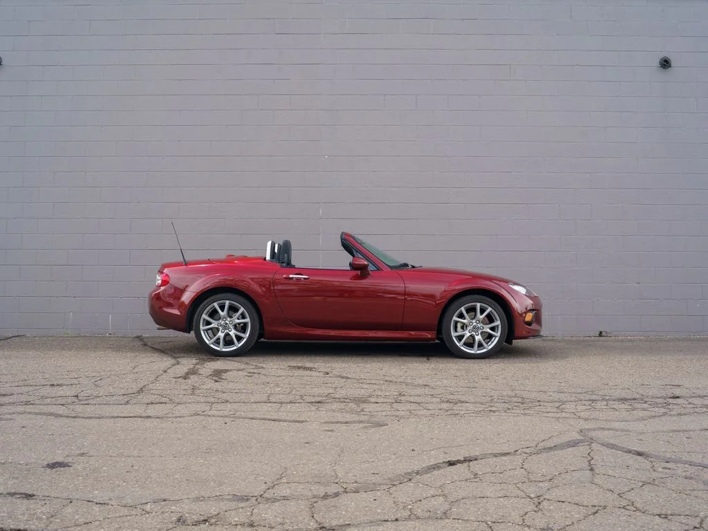 Used 2013 Red Mazda PRHT Grand Touring image 8