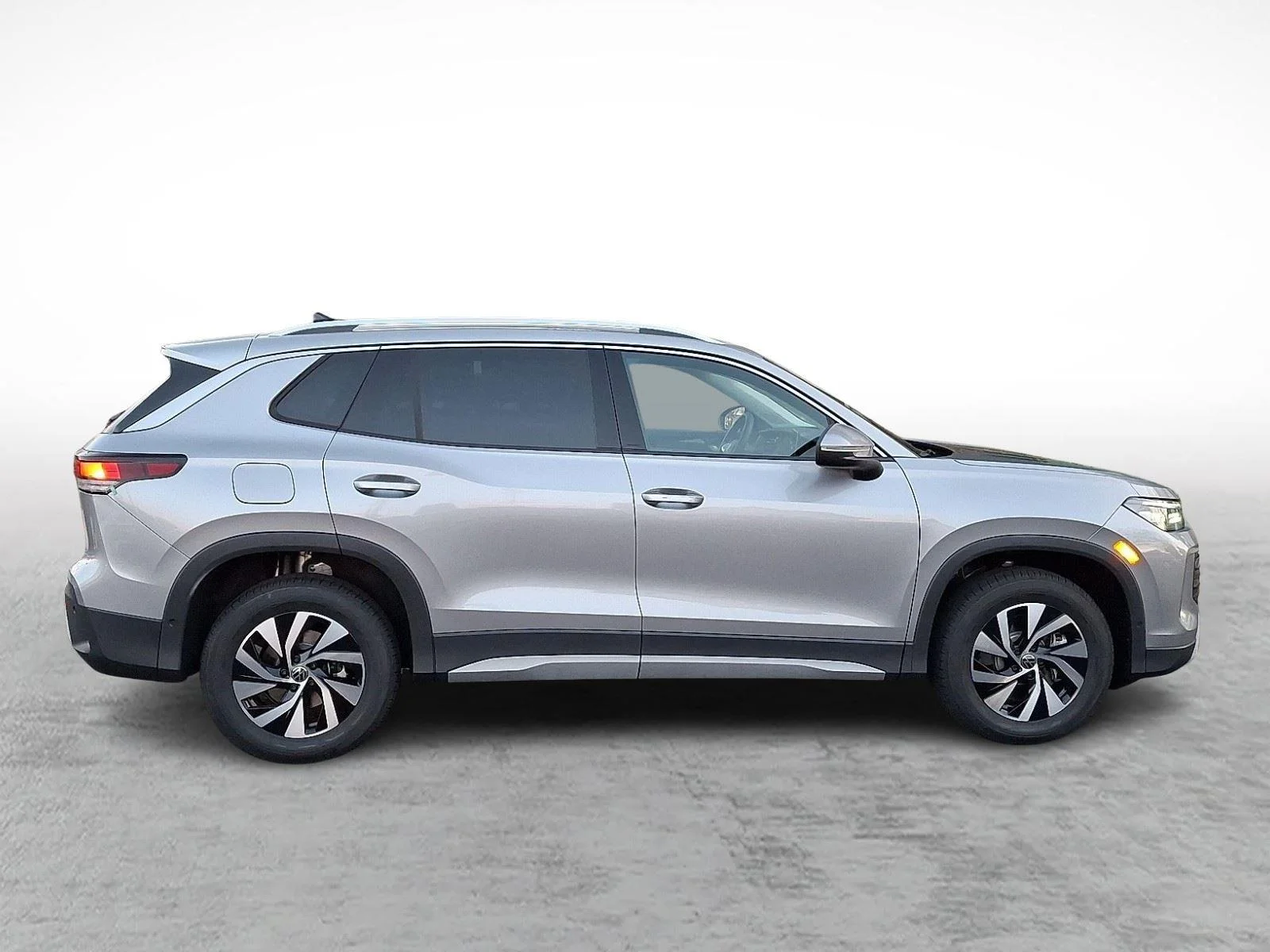 2026 Volkswagen Tiguan S - Photo 7