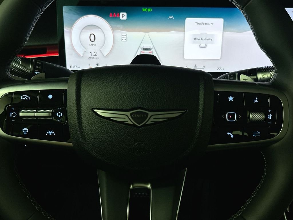 2026 GENESIS GV70 Standard - Photo 17