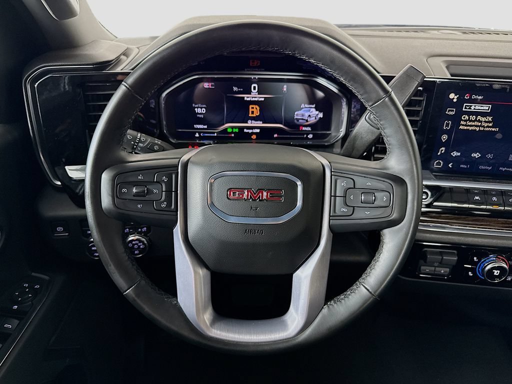 Used 2024 Onyx Black GMC Elevation image 11