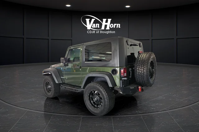 Used 2009 Green Metallic Jeep Rubicon image 5