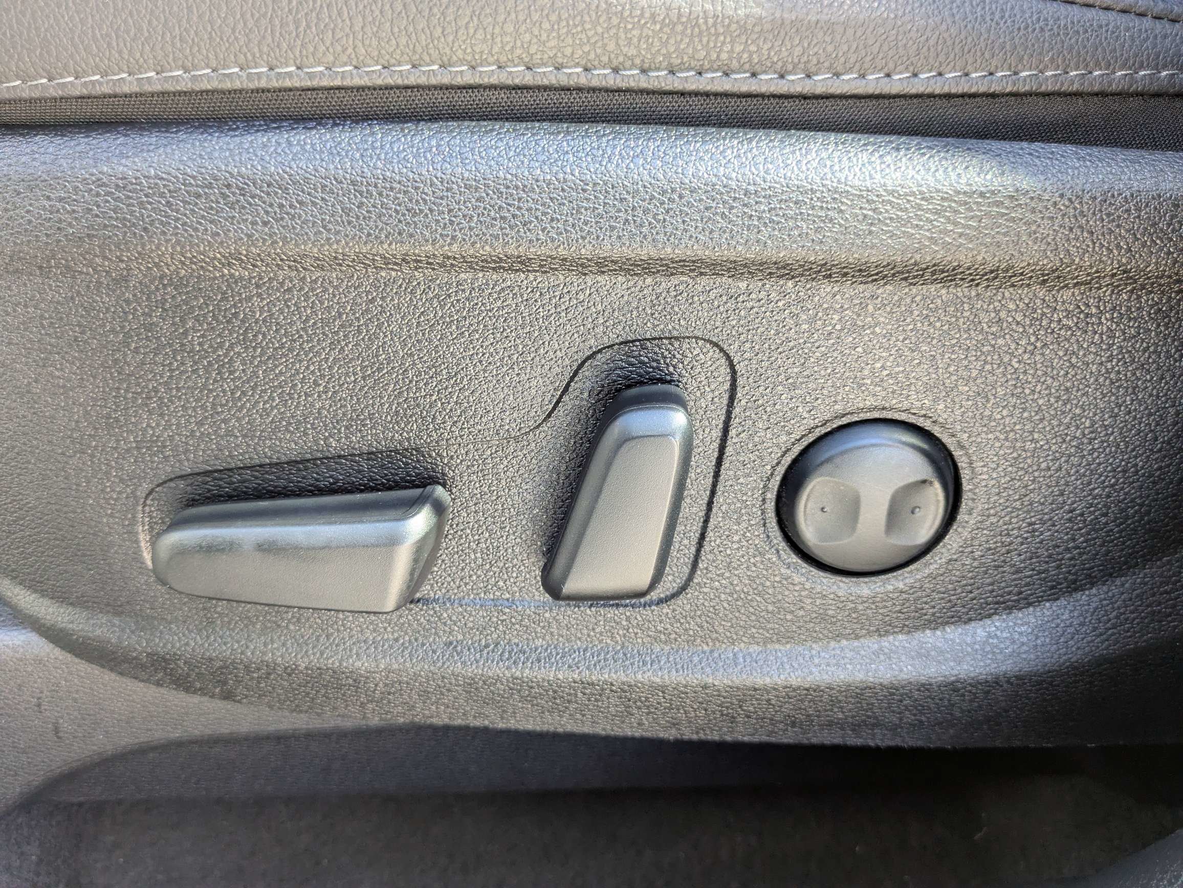Certified Used 2022 Wolf Gray Kia EX image 20
