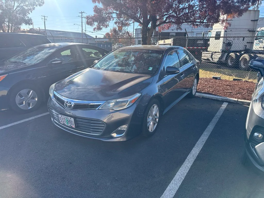2013 Toyota Avalon XLE