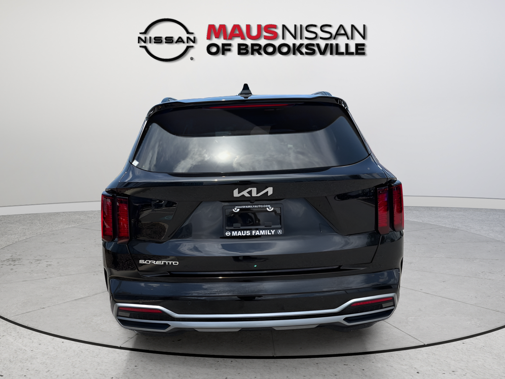 Used 2023 Black Kia EX image 7
