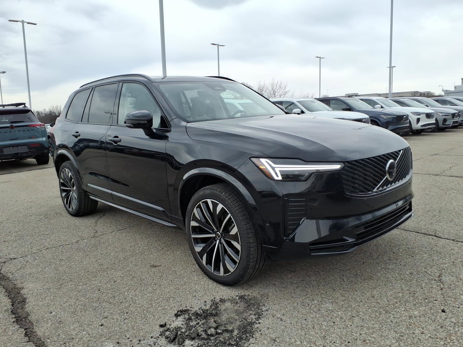 New 2026 Onyx Black Volvo Ultra image 1