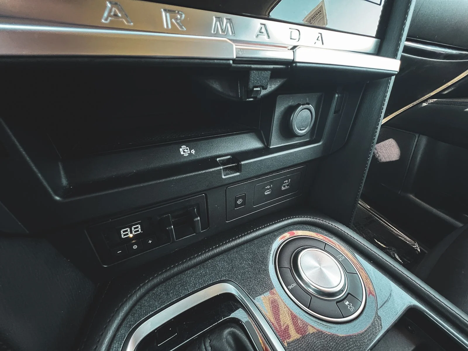 2021 Nissan Armada SV - Photo 25