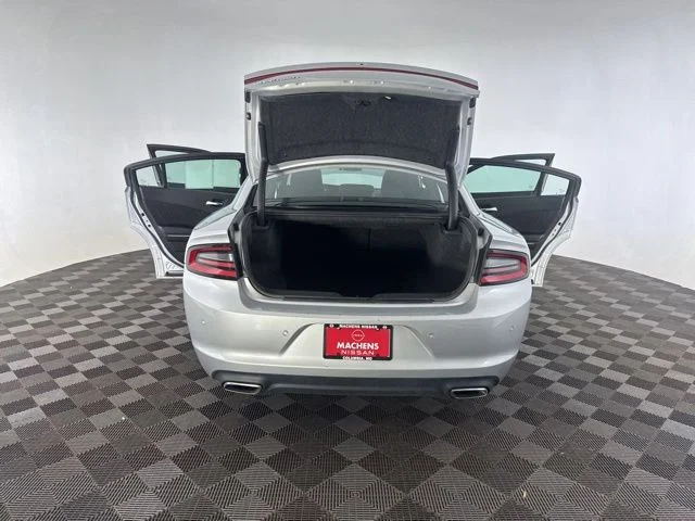 Used 2023 Silver Dodge SXT image 15