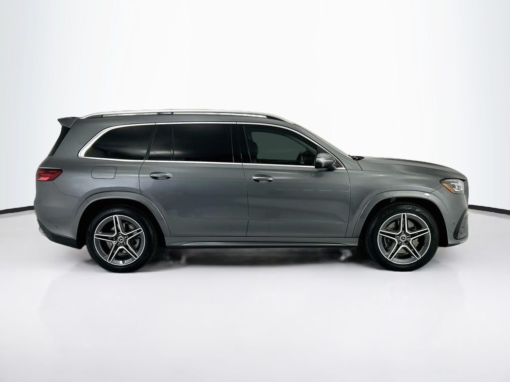 New 2026 Selenite Grey Metallic Mercedes-Benz GLS 450 image 4