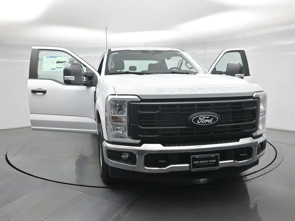 New 2027 Oxford White Ford XL image 26