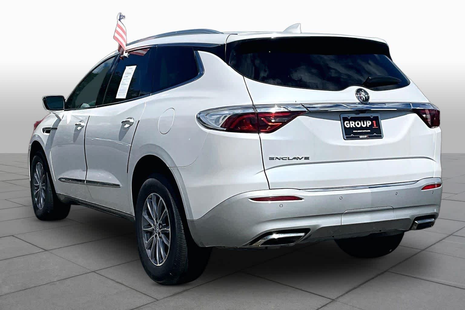 Used 2024 White Frost Tricoat Buick Essence image 22