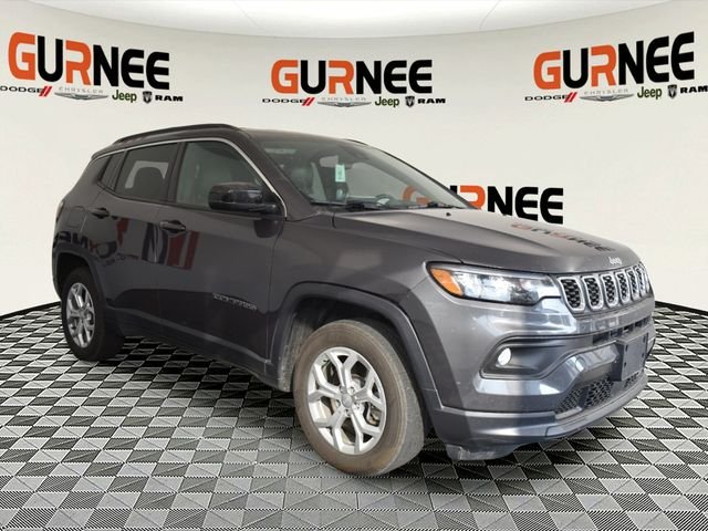 Used 2024 Gray Jeep Latitude image 11