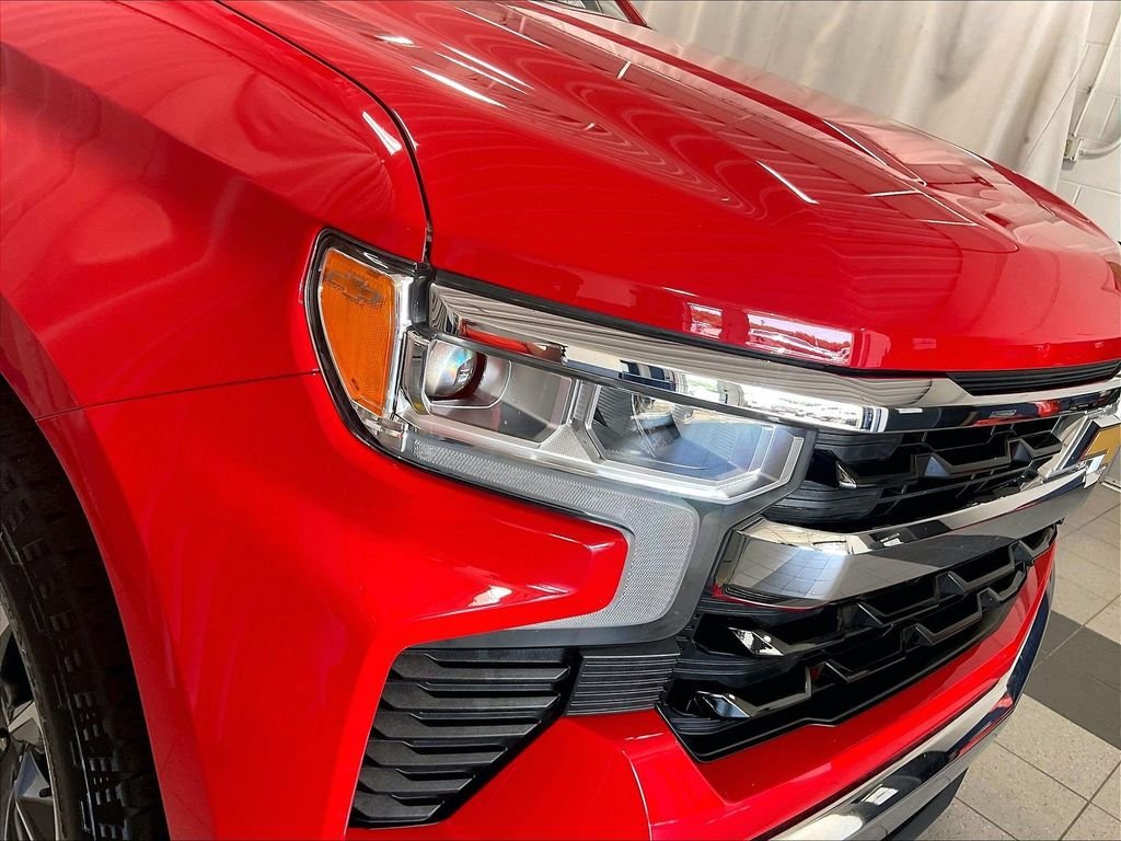 Used 2023 Red Chevrolet LT image 33