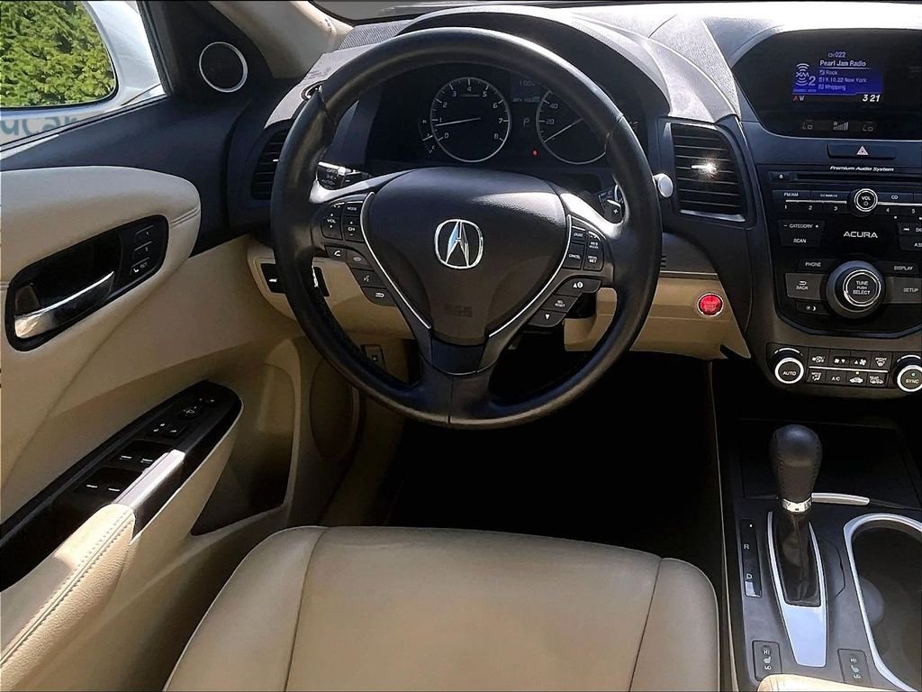 Used 2017 White Acura  image 17