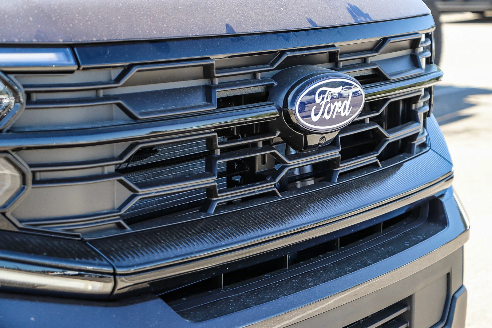 New 2027 Dark Matter Gray Metallic Ford MAX Active image 5
