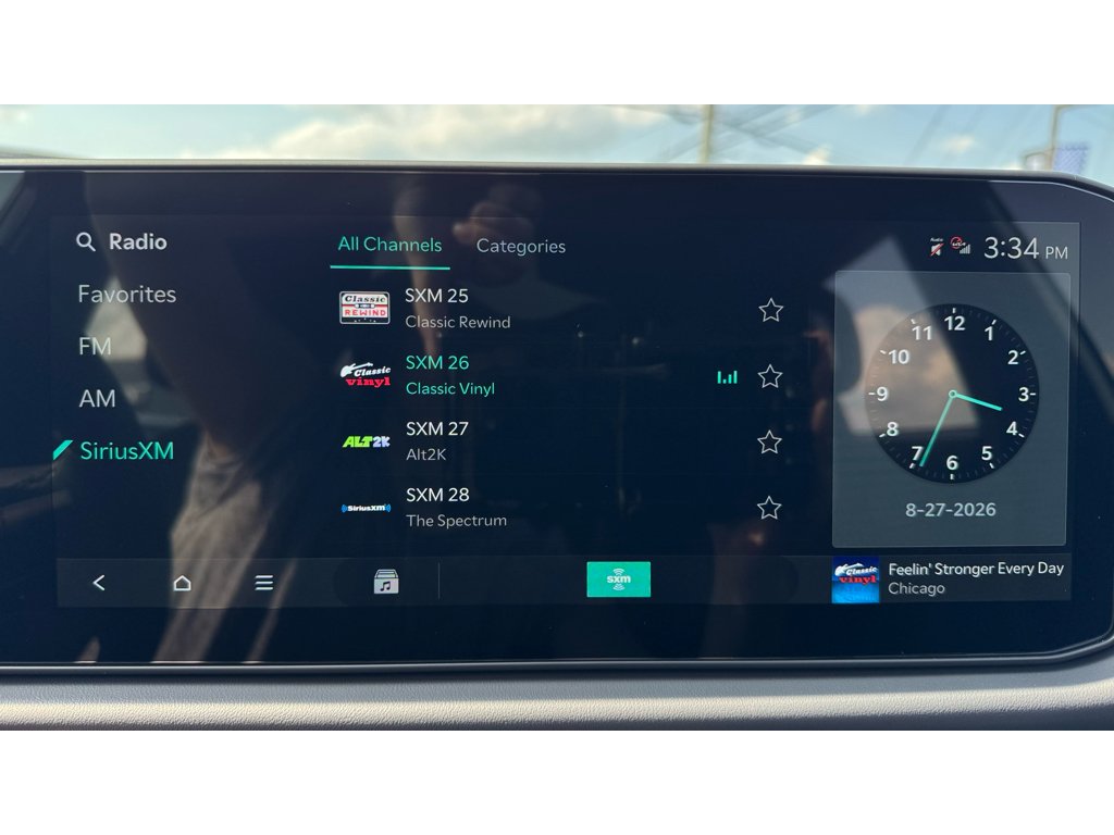 New 2027 Snow White Pearl / Black Roof Kia X-Line S image 17