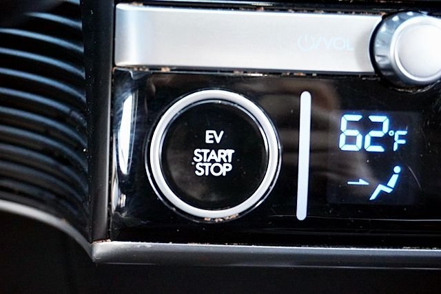 Used 2024 Blue Hyundai SEL image 29